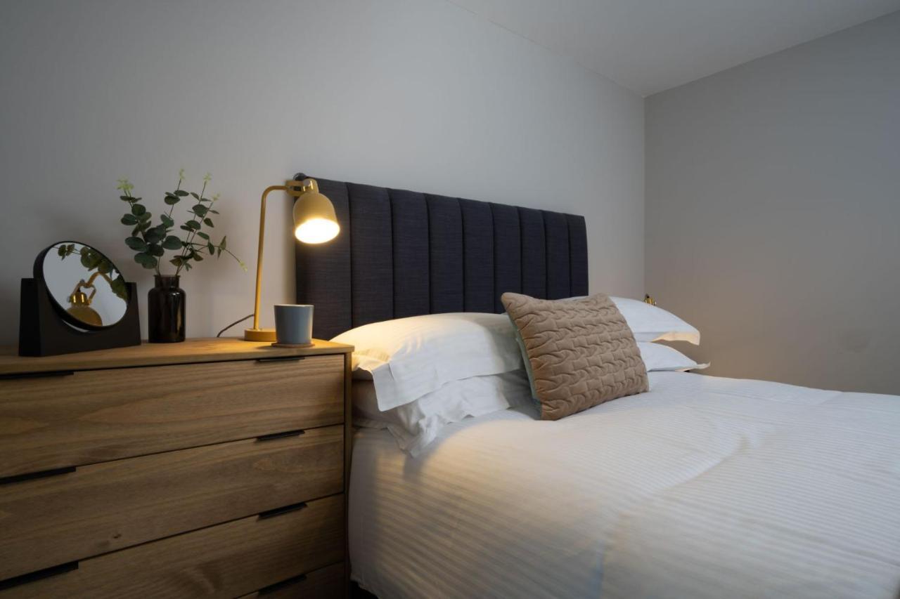 Spacious - Contemporary 2Br Apartment - Central Ambleside - Parking Zewnętrze zdjęcie